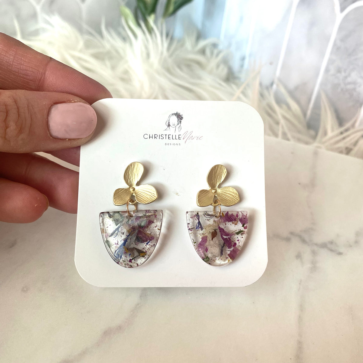 Mini amariella flower stud 2025 resin earrings