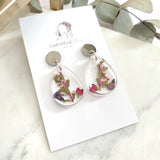 Small tear drop resin dangle, flower garden, silver top
