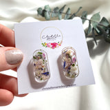 Oblong flower confetti stud