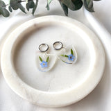 Half circle round forget me not silver Huggies