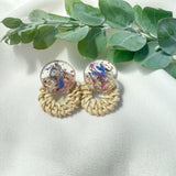 Rattan statement stud with dried flower circle