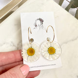 White daisy Medium round resin dangle with gold hoops