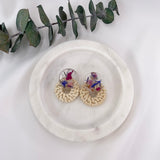Rattan statement stud with dried flower circle