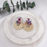 Rattan statement stud with dried flower circle