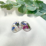Oval flower confetti stud
