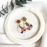 Small tear drop resin dangle, flower garden, gold top