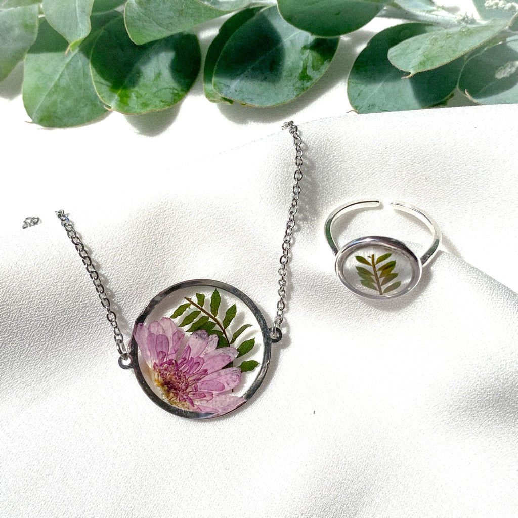 Chrysanthemum bracelet clearance