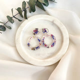 Small circle resin dangle, flower confetti