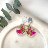 Small tear drop resin dangle, flower garden, silver top